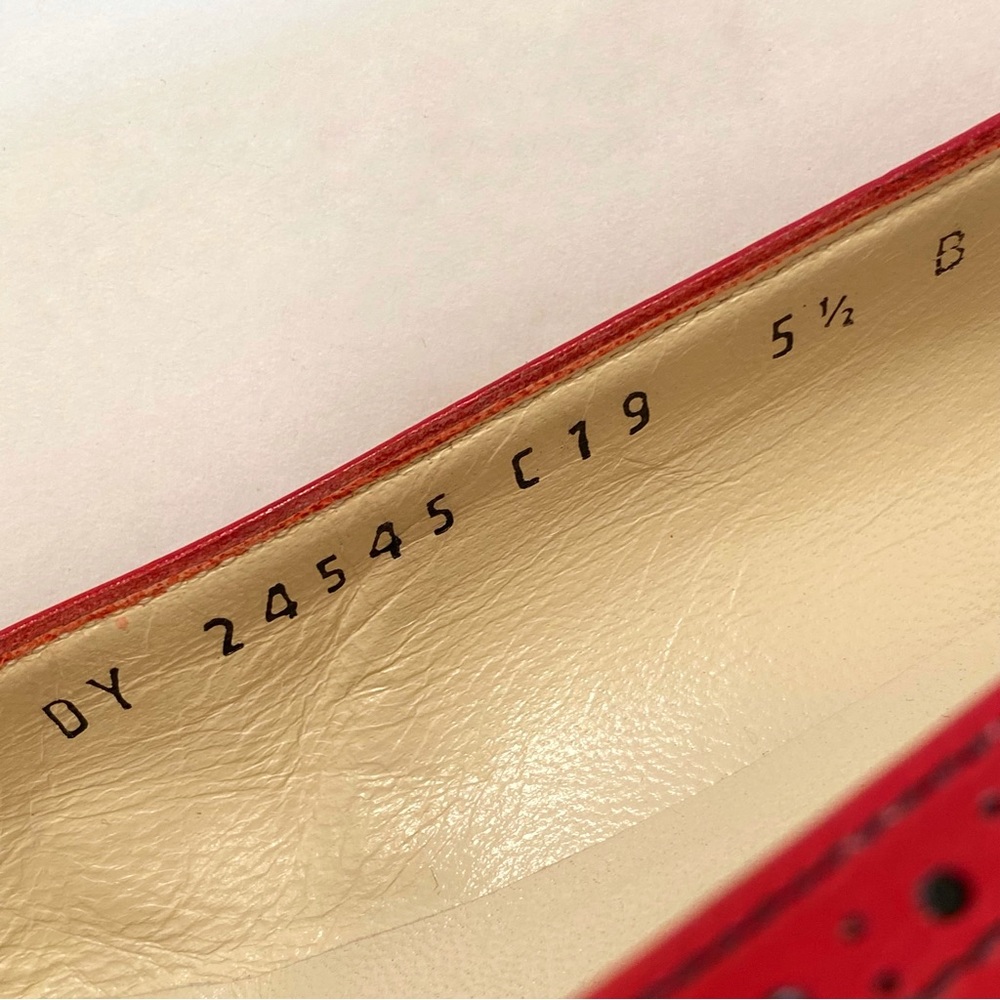 SALVATORE FERRAGAMO black patent red leather Oxford round toe bow ballet flats - Picture 9 of 12